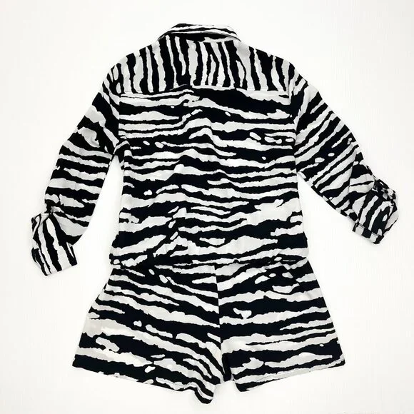 Michael Kors Animal Print Zebra White Black Roll Tab Sleeve Short Romper Women L - Picture 5 of 5